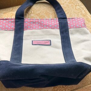 Vineyard Vines Canvas Tote in Navy and Pink